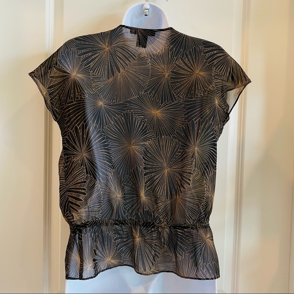 Silk Chiffon Print Deep V Pleated Blouse Size S - Picture 6 of 13